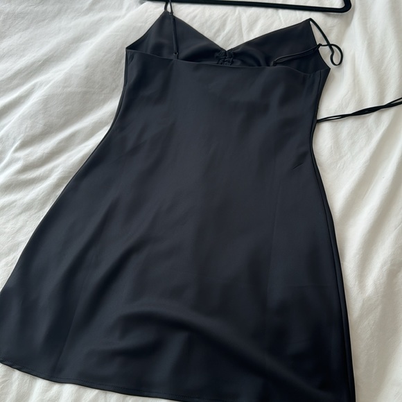 Dynamite Nia Mini Satin Dress Black - Picture 4 of 5